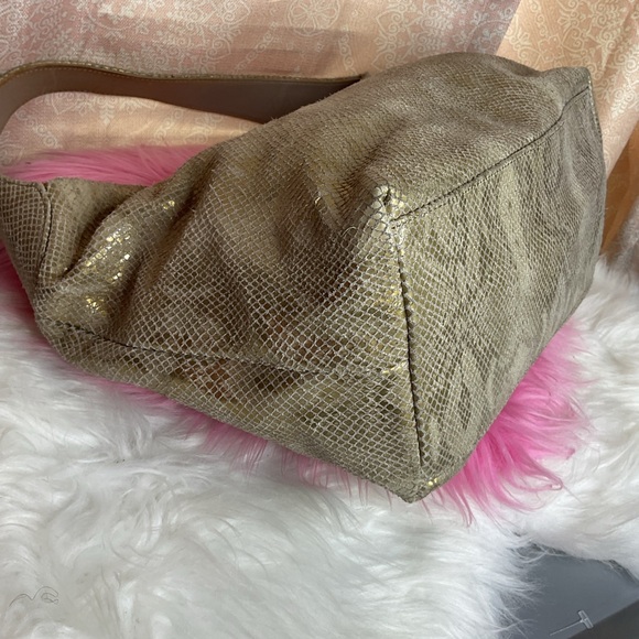 Dooney & Bourke Belvedere Gold Shoulder Bag - Picture 7 of 12